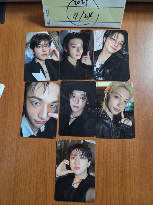 Stray Kids Applemusic POB Photocard Album "DO IT" Official - 25.11.26