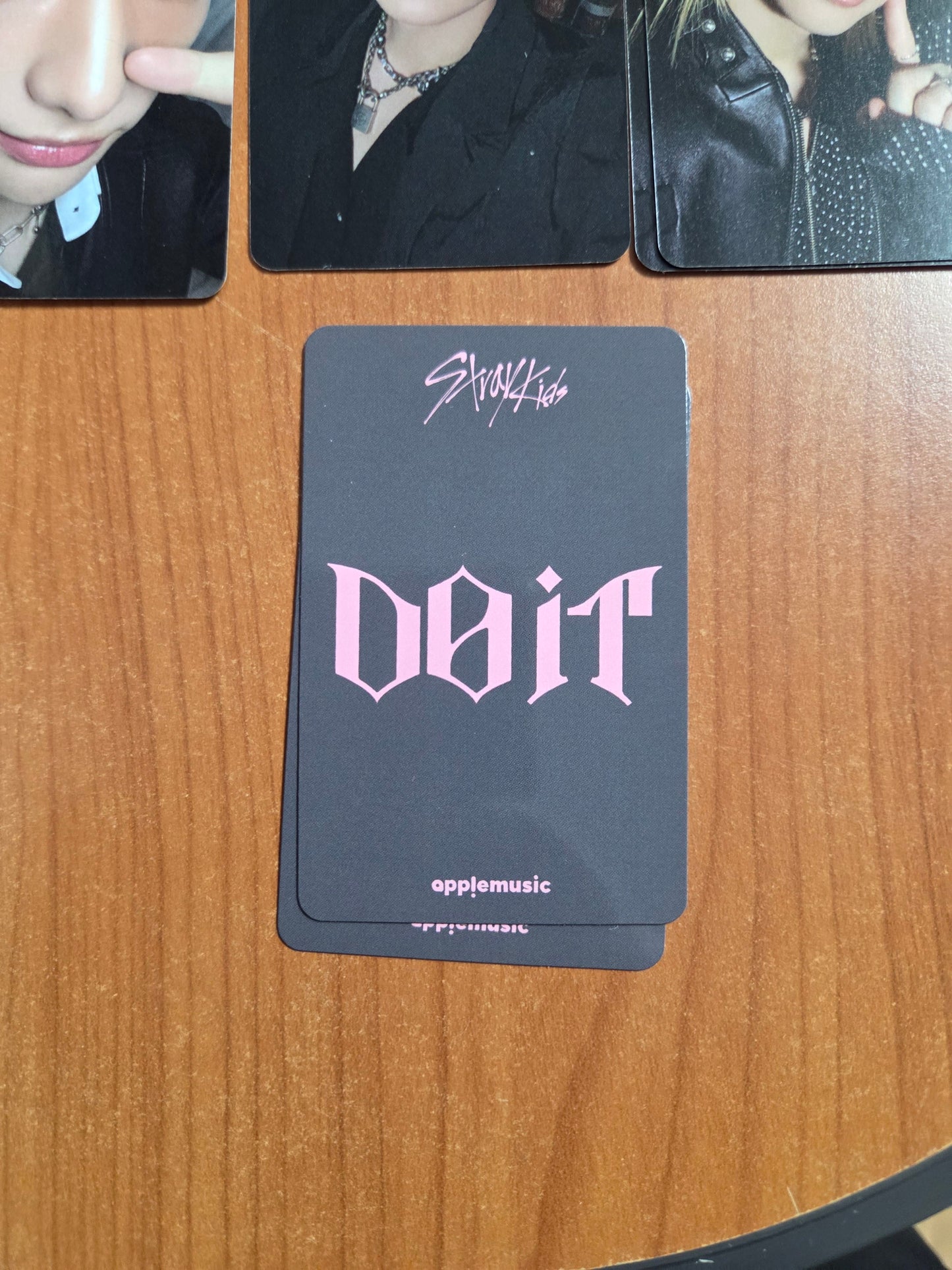 Stray Kids Applemusic POB Photocard Album "DO IT" Official - 25.11.26