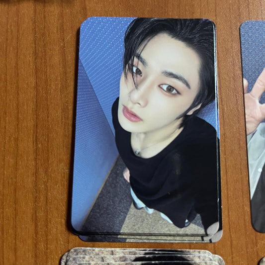 Stray Kids Photocard Album "DO IT" Accordian Ver Official - 25.11.29