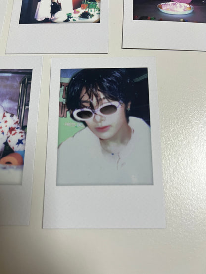 Stray Kids 2026 Season's Greeting Starlight Super Club Polaroid Official - 25.12.25 8 Type